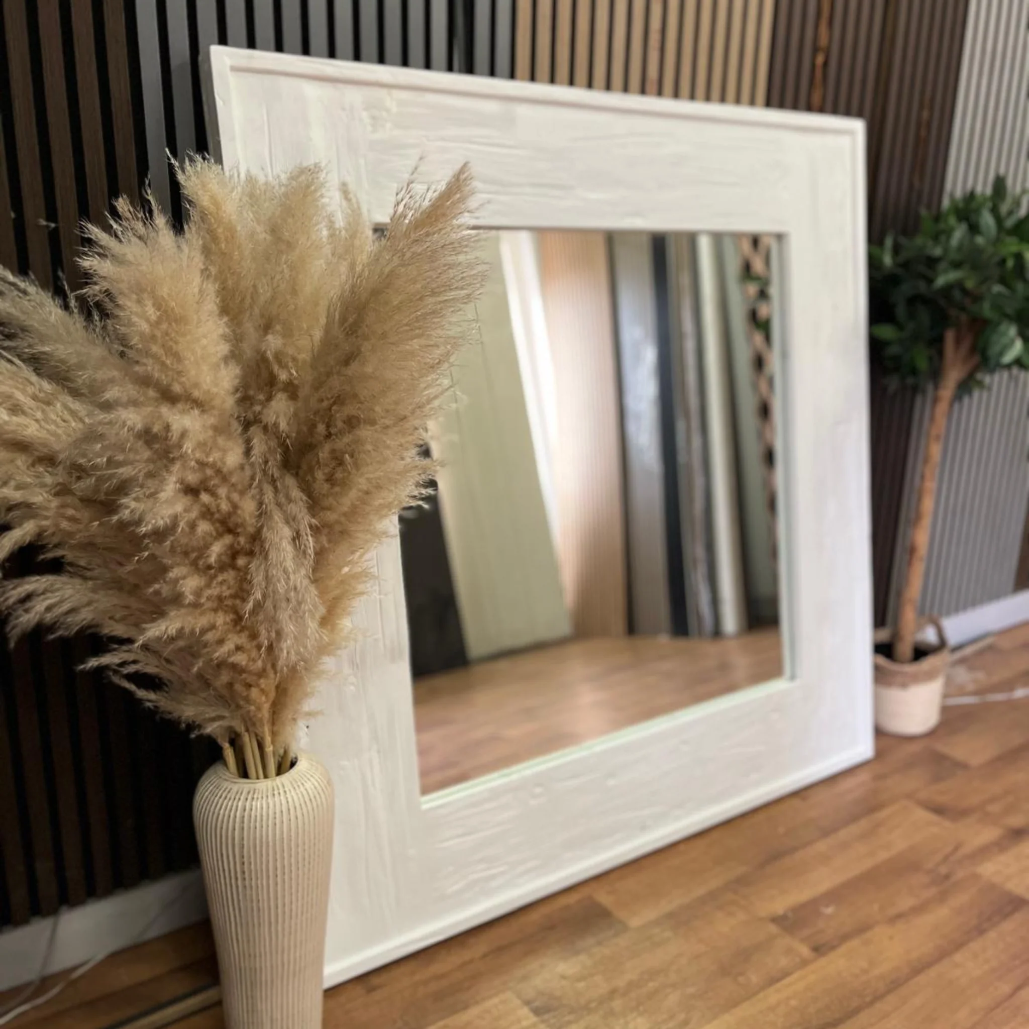 Halo Solid Wood Distressed Mirror - Image 3